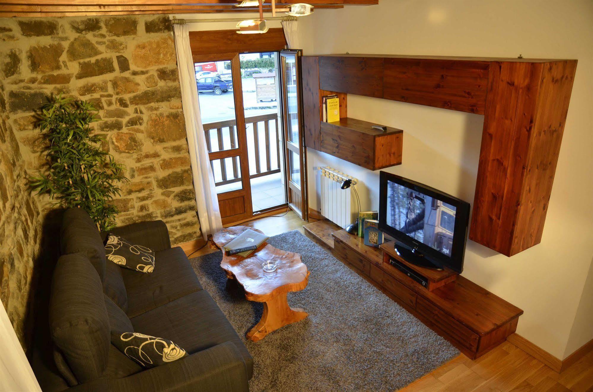 Apartamentos Spa Cantabria Infinita Cillorigo de Liebana Exterior photo